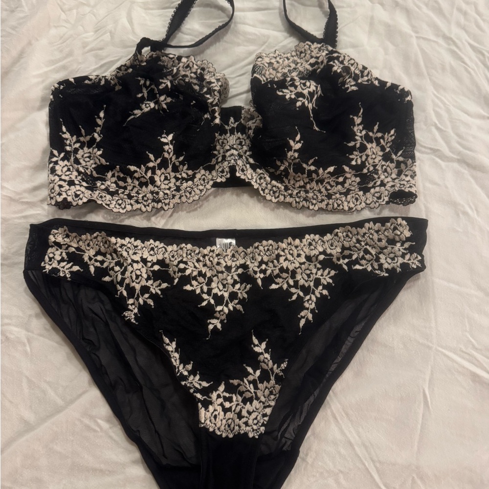 Wacoal Black Bra & Bikini Set with Cream Floral Embroidery